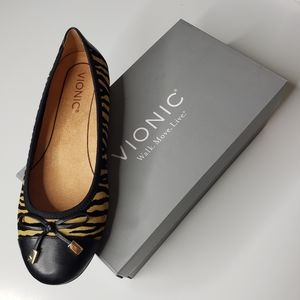 Vionic Spark Minna Tiger Ballet Flat Orthaheel Tech Comfort Leather NIB 6.5